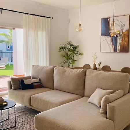 Apart. Paraiso Pueblo - 6 Pools - Golf 2001 شقة إِستيبونا